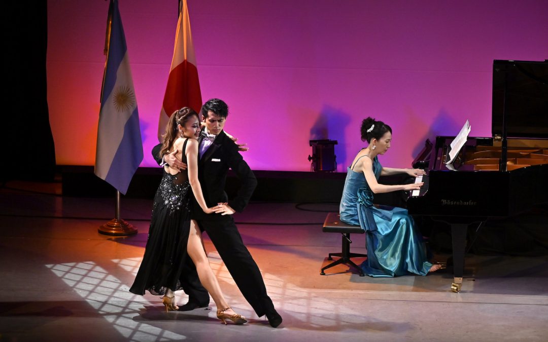 Cautivante velada de tango organizada por Min-On en Tokio   