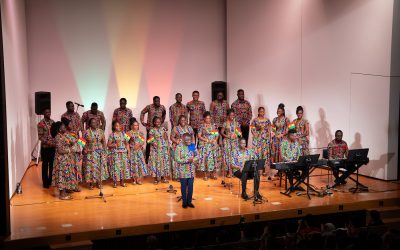 El Coro Juvenil Winneba de Ghana interpreta «El renacimiento de Ghana a través de la juventud, la cultura y la armonía» en Tokio