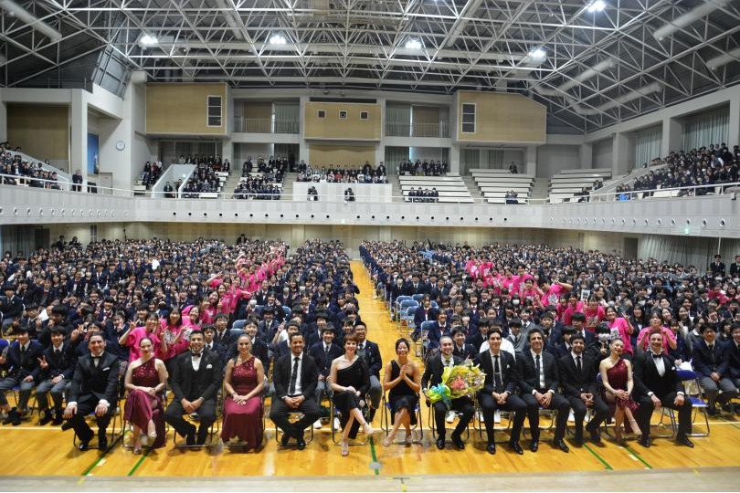 파블로 바예 6중주단, 간사이 소카 학원에서 학교 콘서트 개최