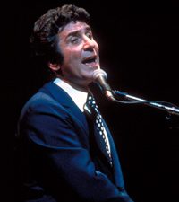 Gilbert Becaut, French pop singer in 1971