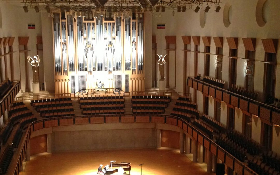 Pipe Organ Recital Echoes in the Majestic Ark Hall