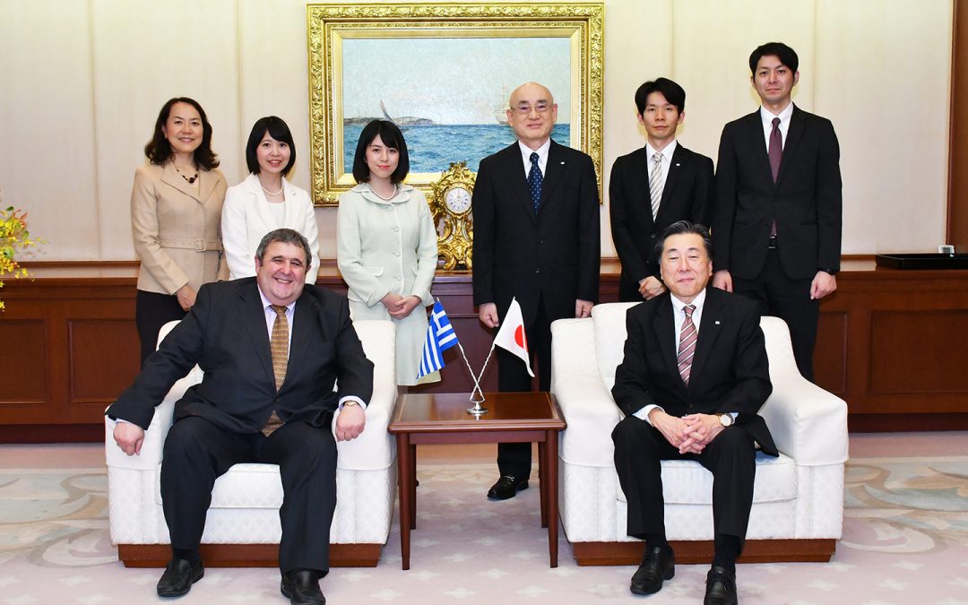 Ambassador of Greece to Japan Visits the Min-On Culture Center