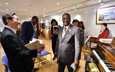 Ghanaian Ambassador Visits Min-On Culture Center