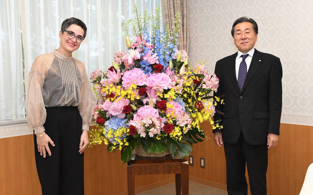 Serbian ambassador visits Min-On, seeks further cultural exchange with Japan