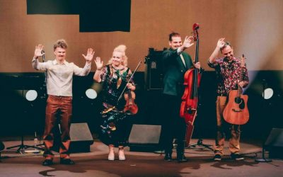 “Music Has the Force to Bring Light into Darkness” – An Interview with Curly Strings