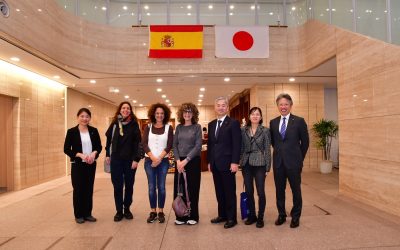 Faculty Members from the University of Barcelona Visit the Min-On Culture Center
