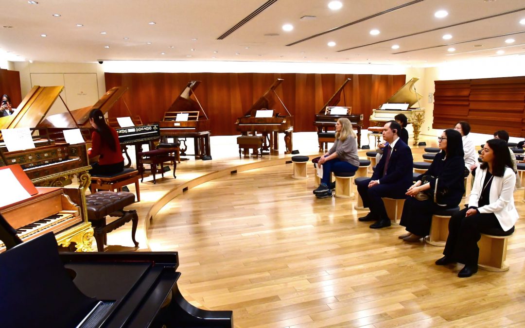 Ambassador of the Kyrgyz Republic to Japan Calls on Min-On